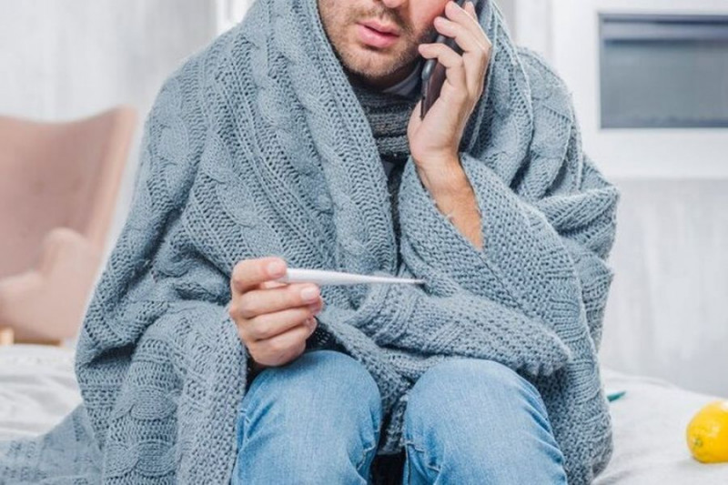 Sezon chorobowy w firmie. Zwolnienie lekarskie to nie wszystko
