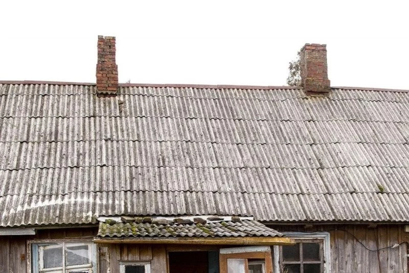 Polska nie zdąży z usunięciem azbestu do 2032 roku? Samorządy alarmują