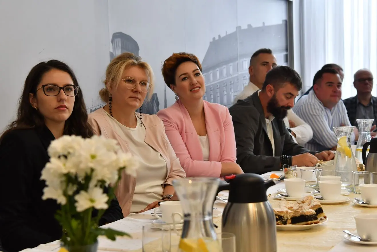 Firmy v Raciboru řešily AI, energie i budoucnost Dolní nádrže Racibórz