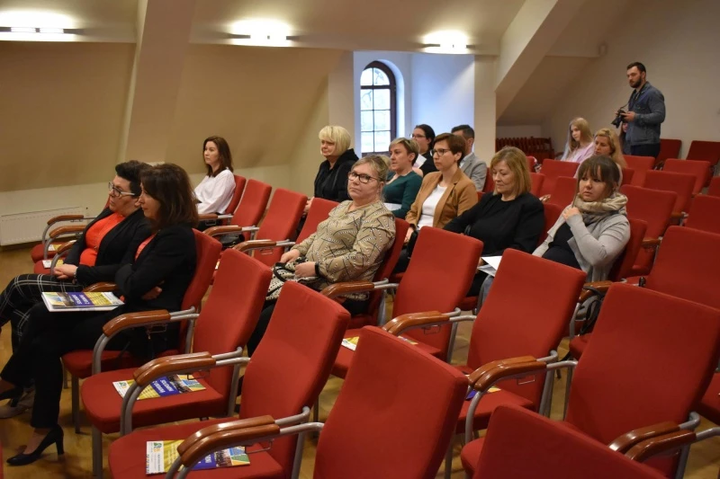 Konferencja „Niewidzialni – sytuacja dorosłych osób z niepełnosprawnością” — 3
