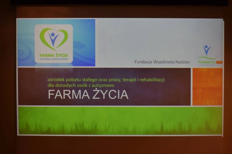 Konferencja „Niewidzialni – sytuacja dorosłych osób z niepełnosprawnością” — 18