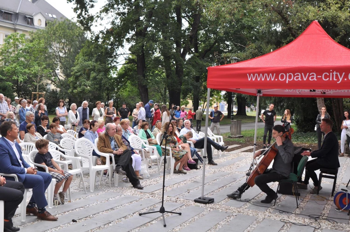 Arkady w Parku Dvořáka odzyskały dawny blask — 17