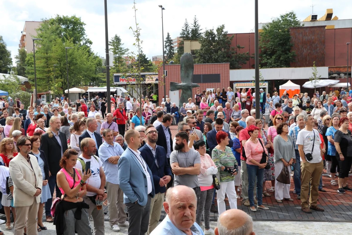 Mieszkańcy Orłowej mają nowe centrum miasta — 11