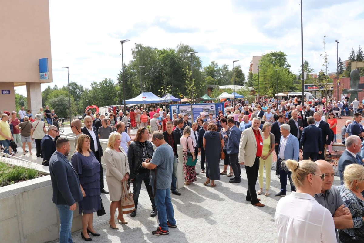 Mieszkańcy Orłowej mają nowe centrum miasta — 6