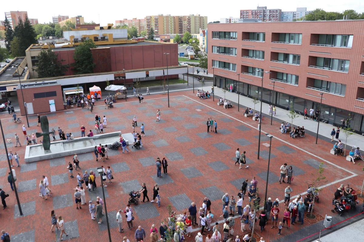 Mieszkańcy Orłowej mają nowe centrum miasta — 18