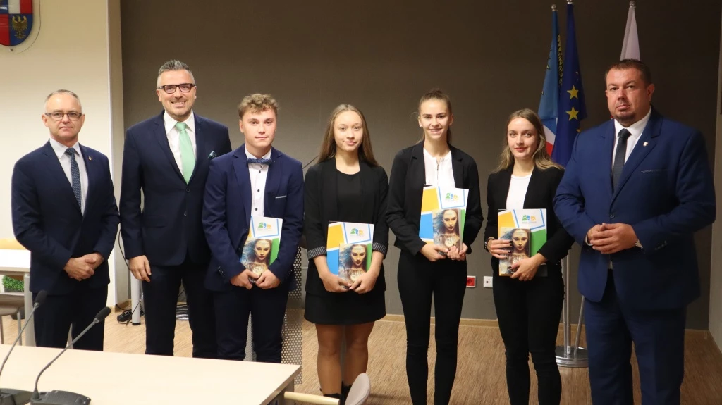 Starosta raciborski wręczył nagrody najzdolniejszym uczniom — 7