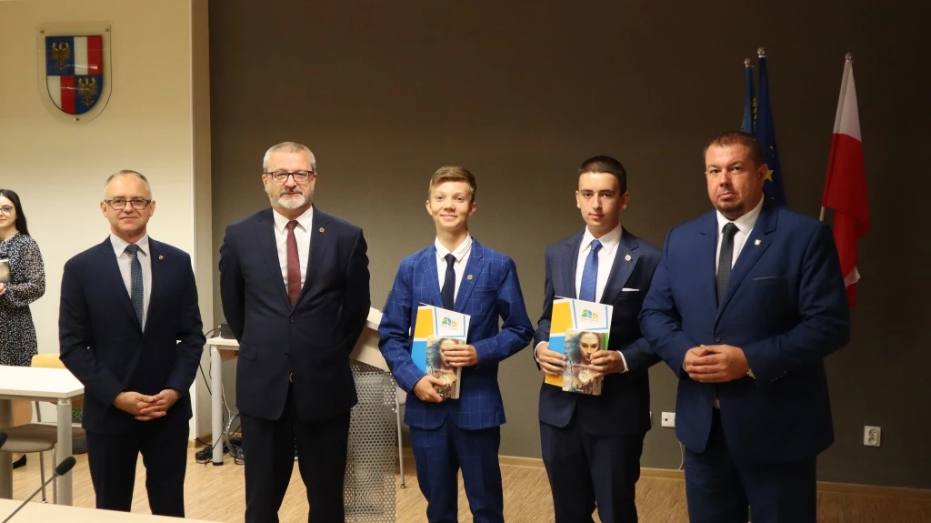 Starosta raciborski wręczył nagrody najzdolniejszym uczniom — 8