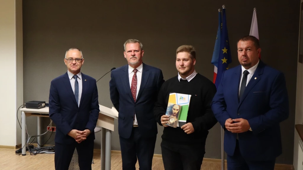 Starosta raciborski wręczył nagrody najzdolniejszym uczniom — 9