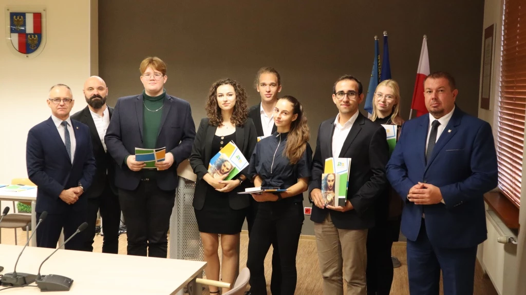 Starosta raciborski wręczył nagrody najzdolniejszym uczniom — 6