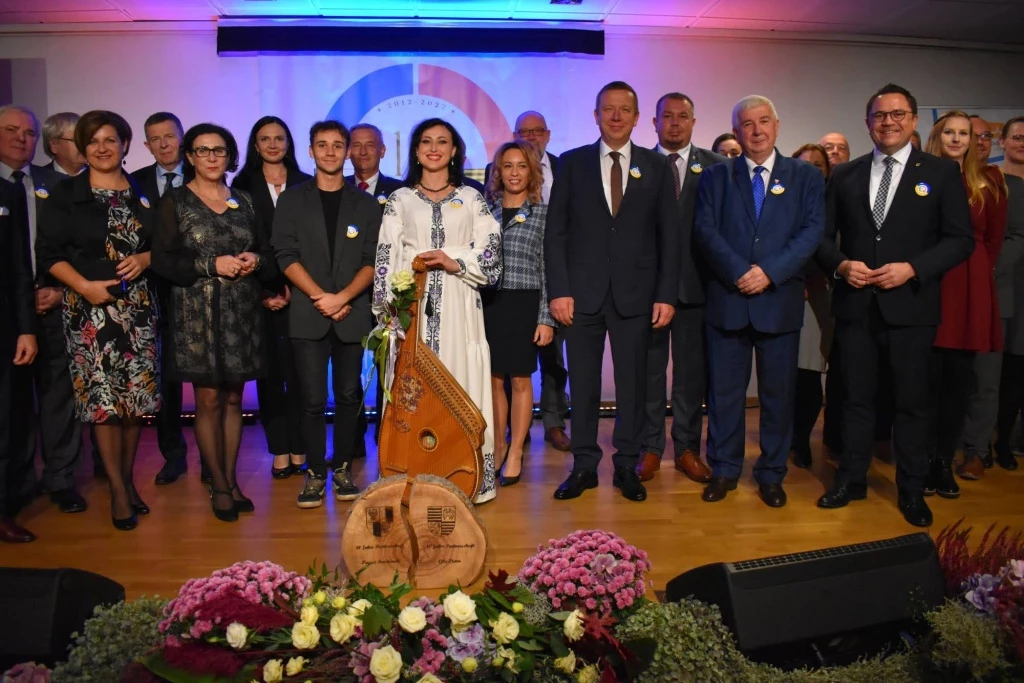 10 lat partnerstwa powiatów raciborskiego i Elbe-Elster — 22