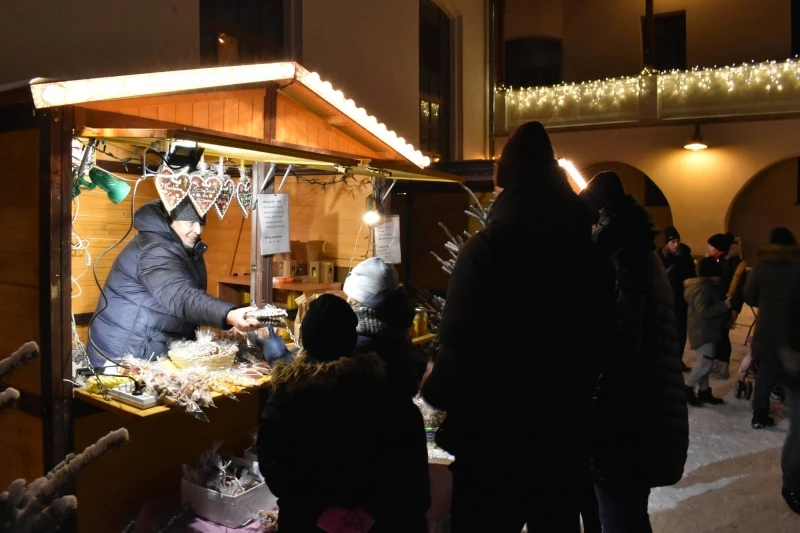 Jarmark Bożonarodzeniowy ruszył na Zamku Piastowskim — 12