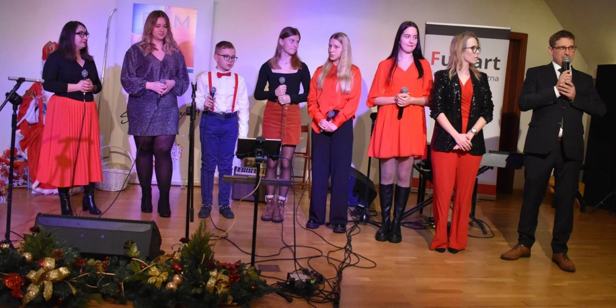 Świąteczne rytmy zabrzmiały na Zamku Piastowskim — 42