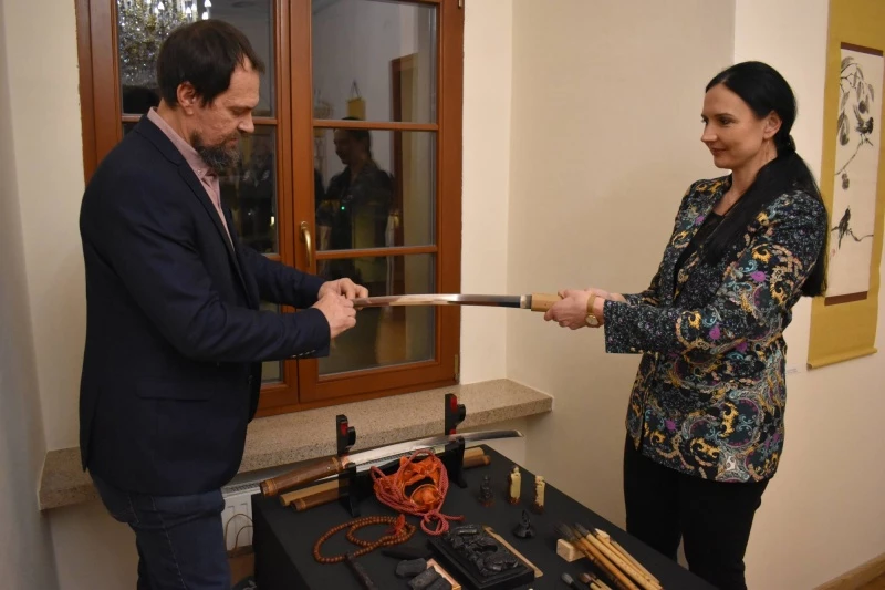 Ślady tuszu na mieczu. Nowa wystawa na Zamku Piastowskim — 12
