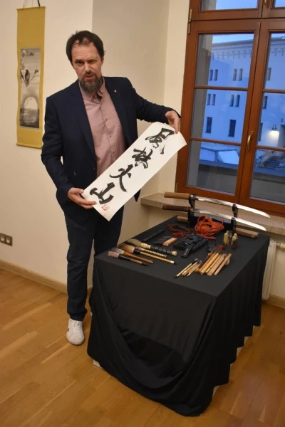 Ślady tuszu na mieczu. Nowa wystawa na Zamku Piastowskim — 4