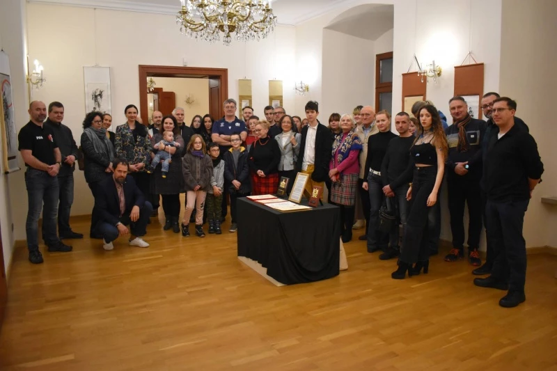 Ślady tuszu na mieczu. Nowa wystawa na Zamku Piastowskim — 11
