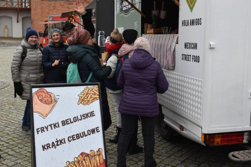Zlot Food Trucków odbył się na raciborskim zamku — 5
