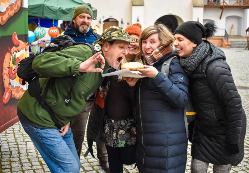 Zlot Food Trucków odbył się na raciborskim zamku — 2