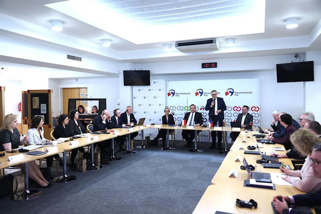 Transformacja wspólnym celem woj. śląskiego i kraju morawsko–śląskiego — 9