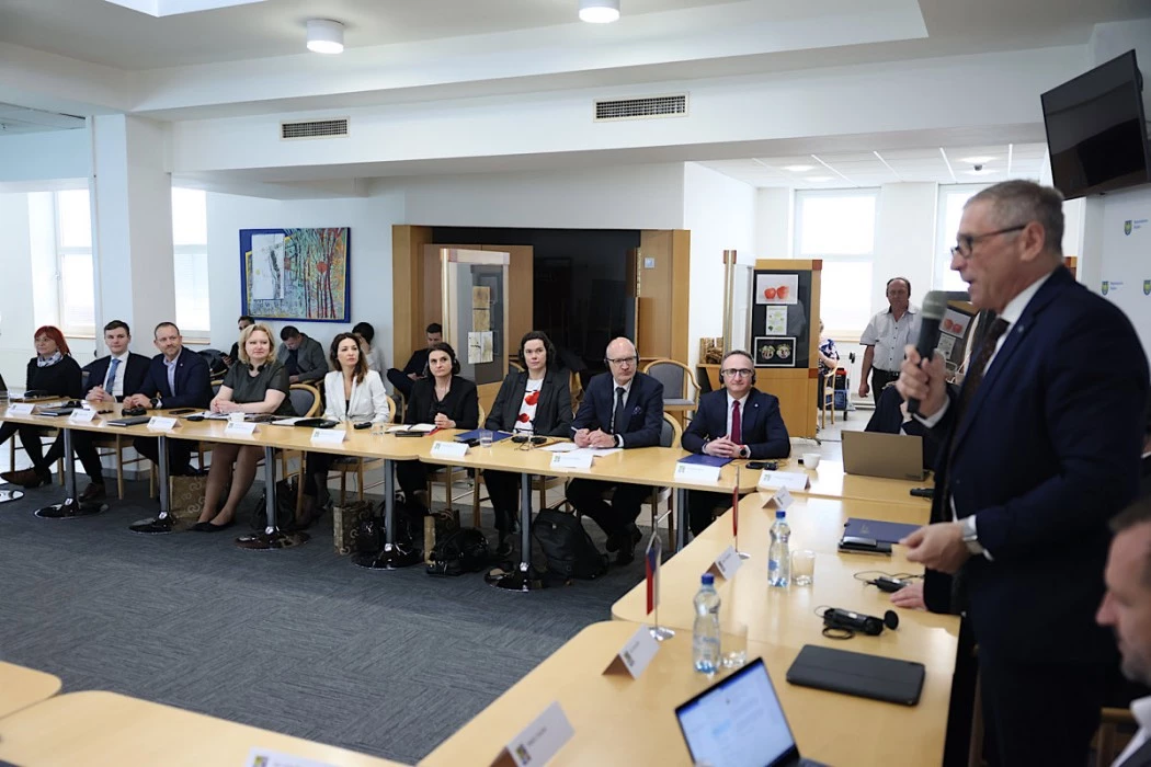 Transformacja wspólnym celem woj. śląskiego i kraju morawsko–śląskiego — 10