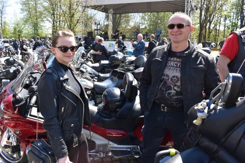 Na Zamku Piastowskim rozpoczęto 26. sezon motocyklowy — 13