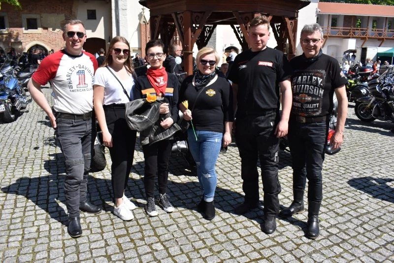 Na Zamku Piastowskim rozpoczęto 26. sezon motocyklowy — 42