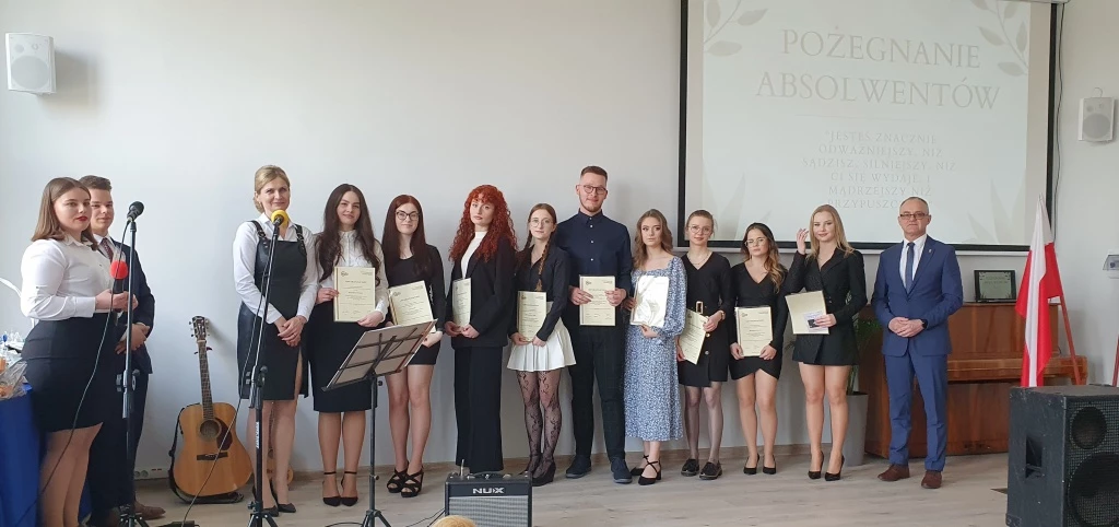 Uroczyste pożegnanie maturzystów w ZSO nr 1 i CKZiU nr 1 w Raciborzu — 3