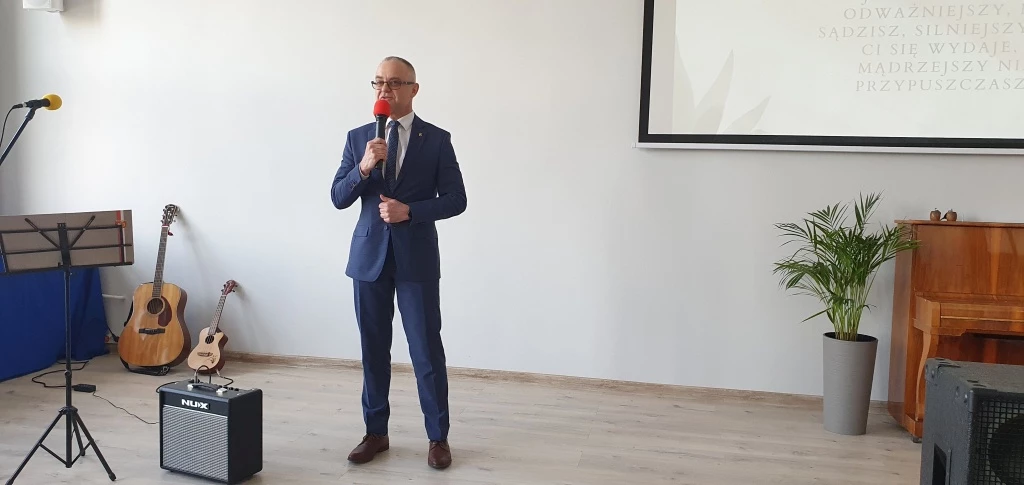 Uroczyste pożegnanie maturzystów w ZSO nr 1 i CKZiU nr 1 w Raciborzu — 1