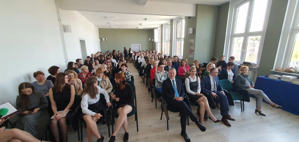 Uroczyste pożegnanie maturzystów w ZSO nr 1 i CKZiU nr 1 w Raciborzu — 2