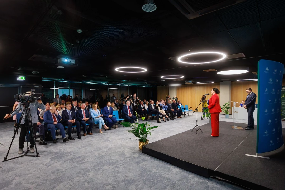 Jubileuszowe Zielone Czeki rozdane — 8