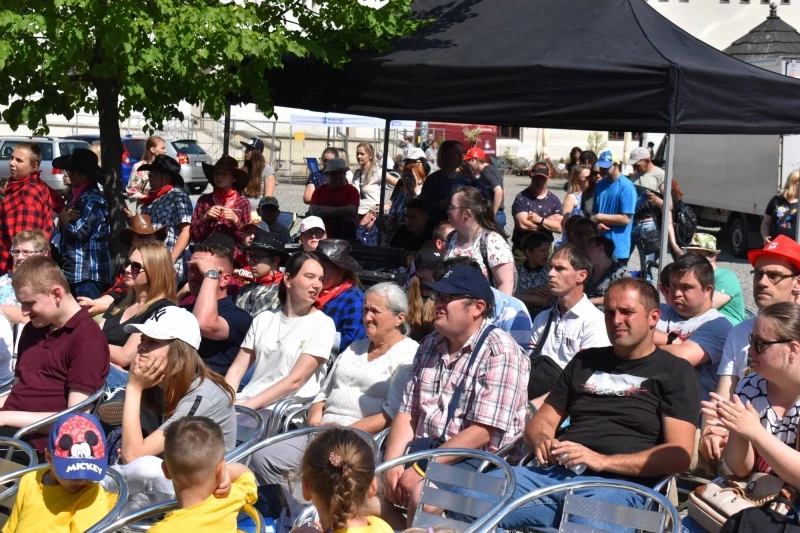 Festiwal „Dziesiątka i Przyjaciele” na Zamku Piastowskim — 33