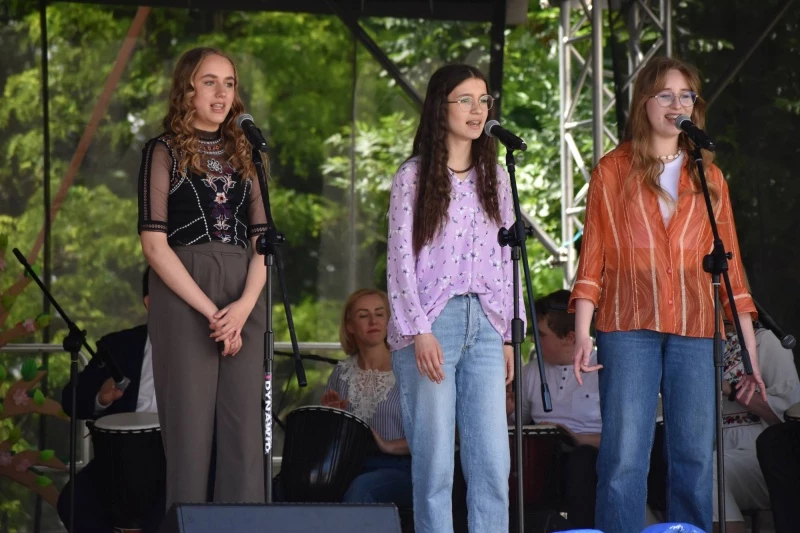 Festiwal „Dziesiątka i Przyjaciele” na Zamku Piastowskim — 37