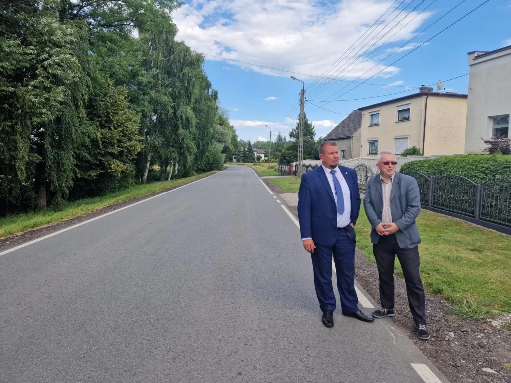 Oczekiwany chodnik w Tworkowie doczeka się realizacji — 1