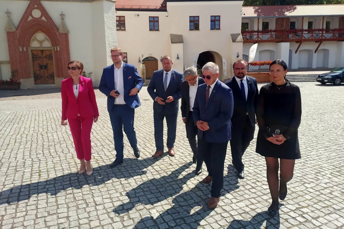 Wizyta gospodarcza wojewody śląskiego w powiecie raciborskim — 5