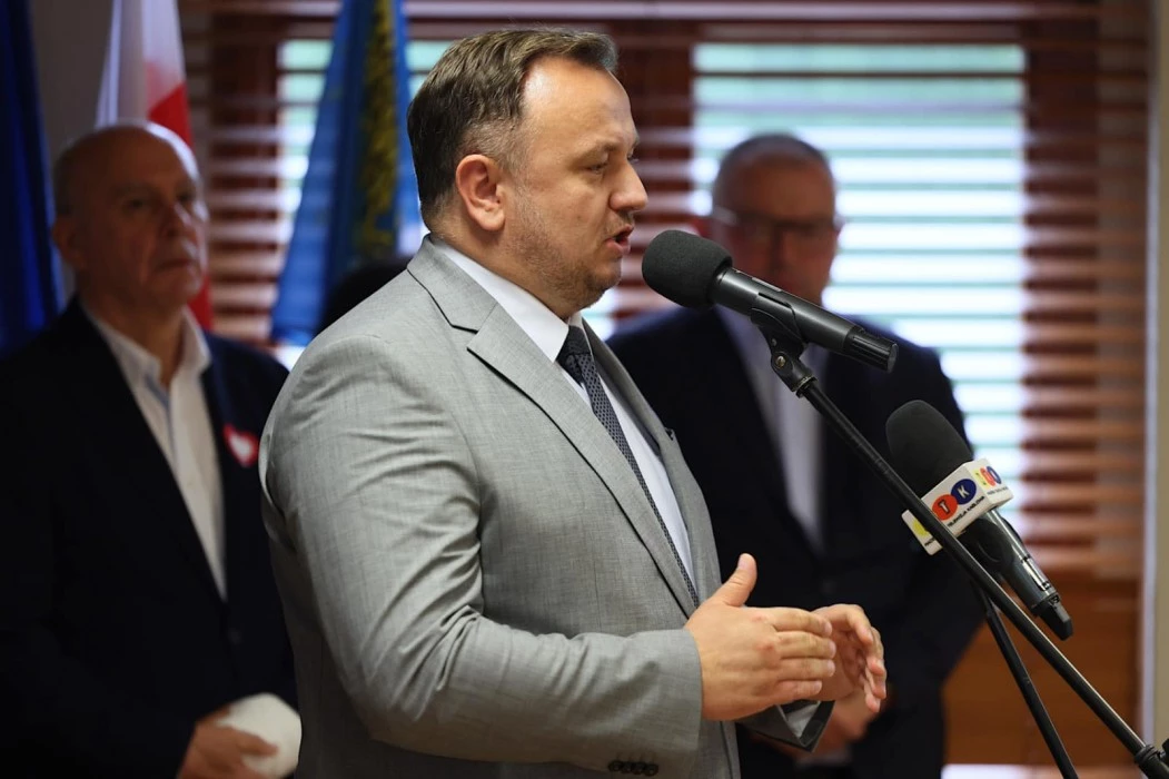 Miliony złotych na inwestycje drogowe w subregionie zachodnim — 13
