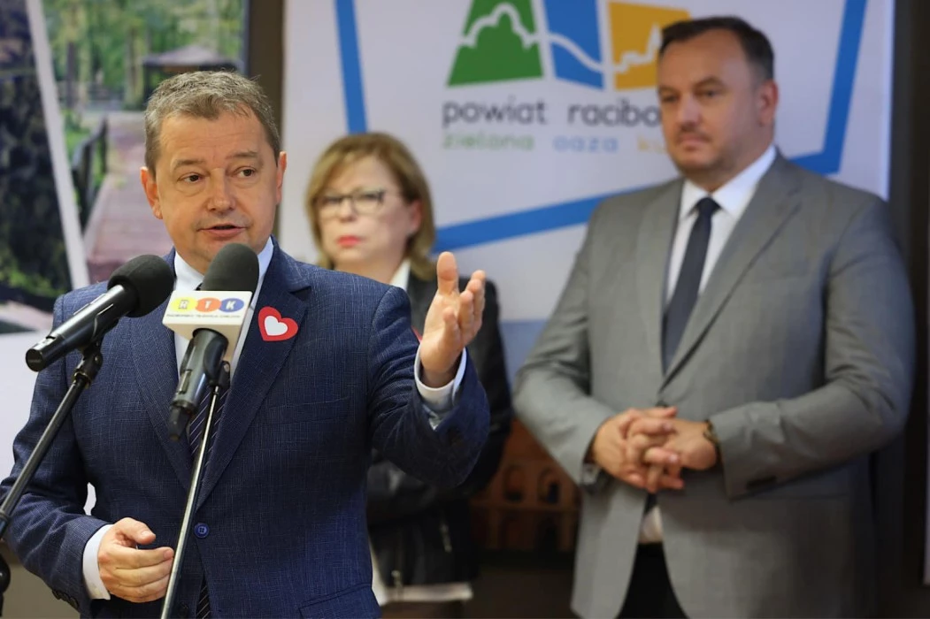 Miliony złotych na inwestycje drogowe w subregionie zachodnim — 12