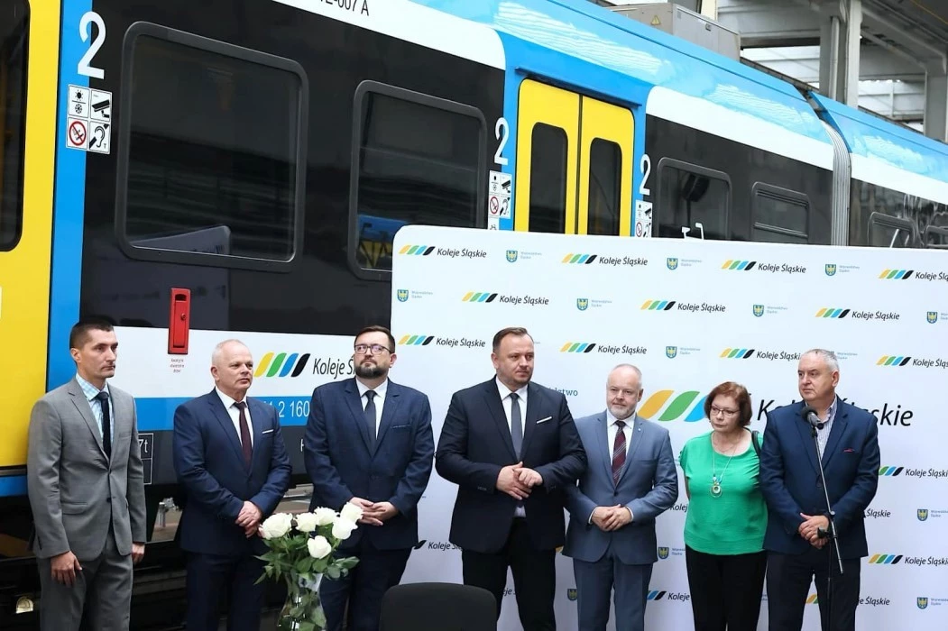 Koleje Śląskie inwestują w tabor. 127,5 mln zł na nowe pociągi — 11