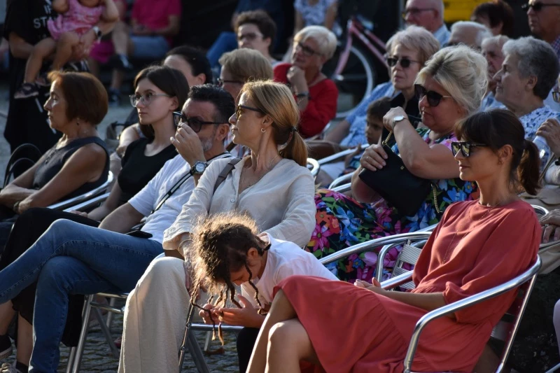 Koncert zespołu wokalnego Miraż na Zamku Piastowskim — 12