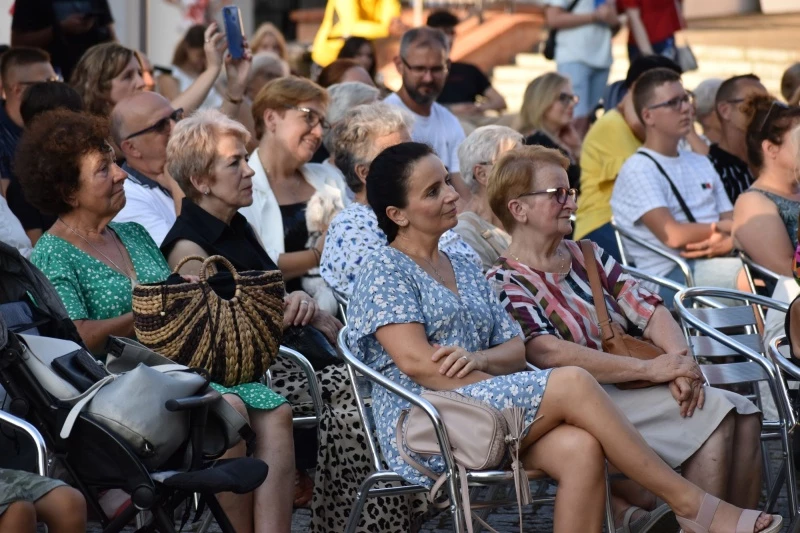 Koncert zespołu wokalnego Miraż na Zamku Piastowskim — 21