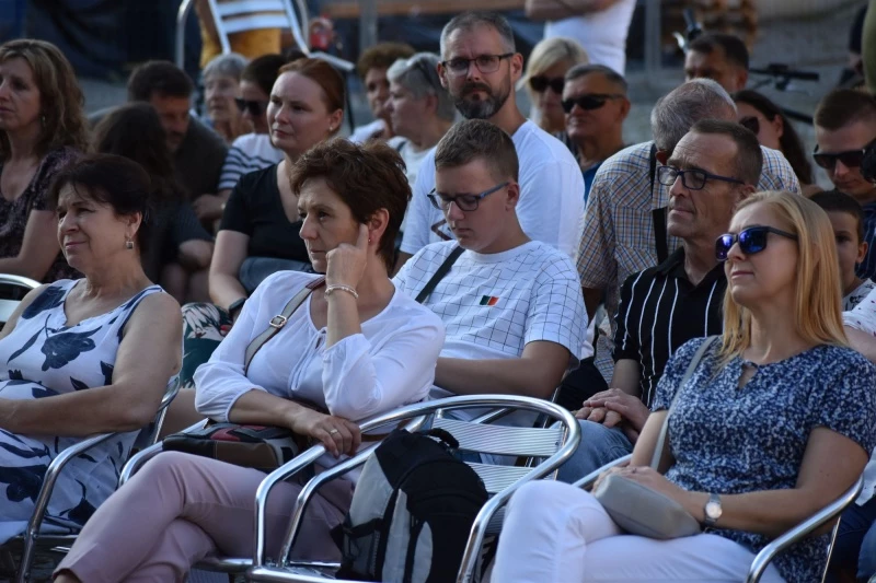 Koncert zespołu wokalnego Miraż na Zamku Piastowskim — 4
