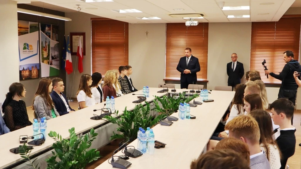 Starosta raciborski nagrodził najlepszych uczniów — 1