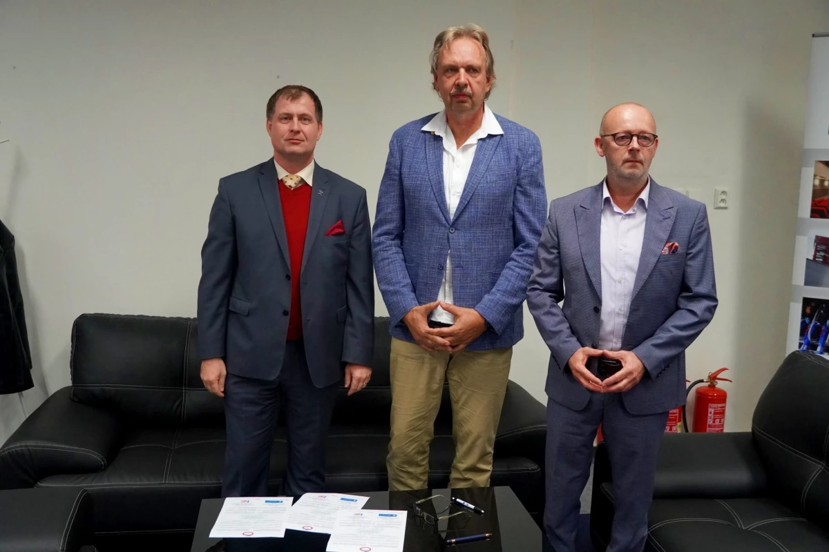 Sygnatariusze Memorandum o problemach gospodarczych w Ostrawie — 17