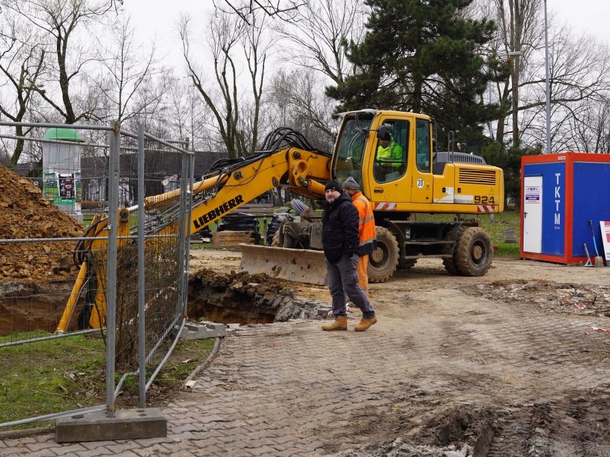Plac wokół "ryby" w Jastrzębiu-Zdroju wypięknieje — 3