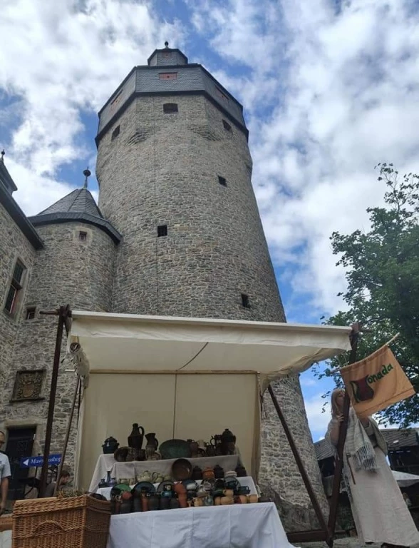 Drengowie znad Górnej Odry ożywili zamek w Märkischer Kreis — 12