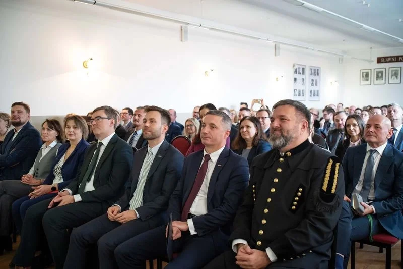 W Rybniku rusza Branżowe Centrum Umiejętności Górniczych — 21