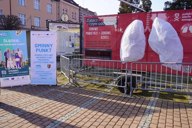 Zobacz, czym oddychasz. Mobilne płuca stanęły na żorskim rynku — 4