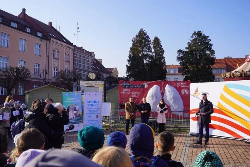 Zobacz, czym oddychasz. Mobilne płuca stanęły na żorskim rynku — 2
