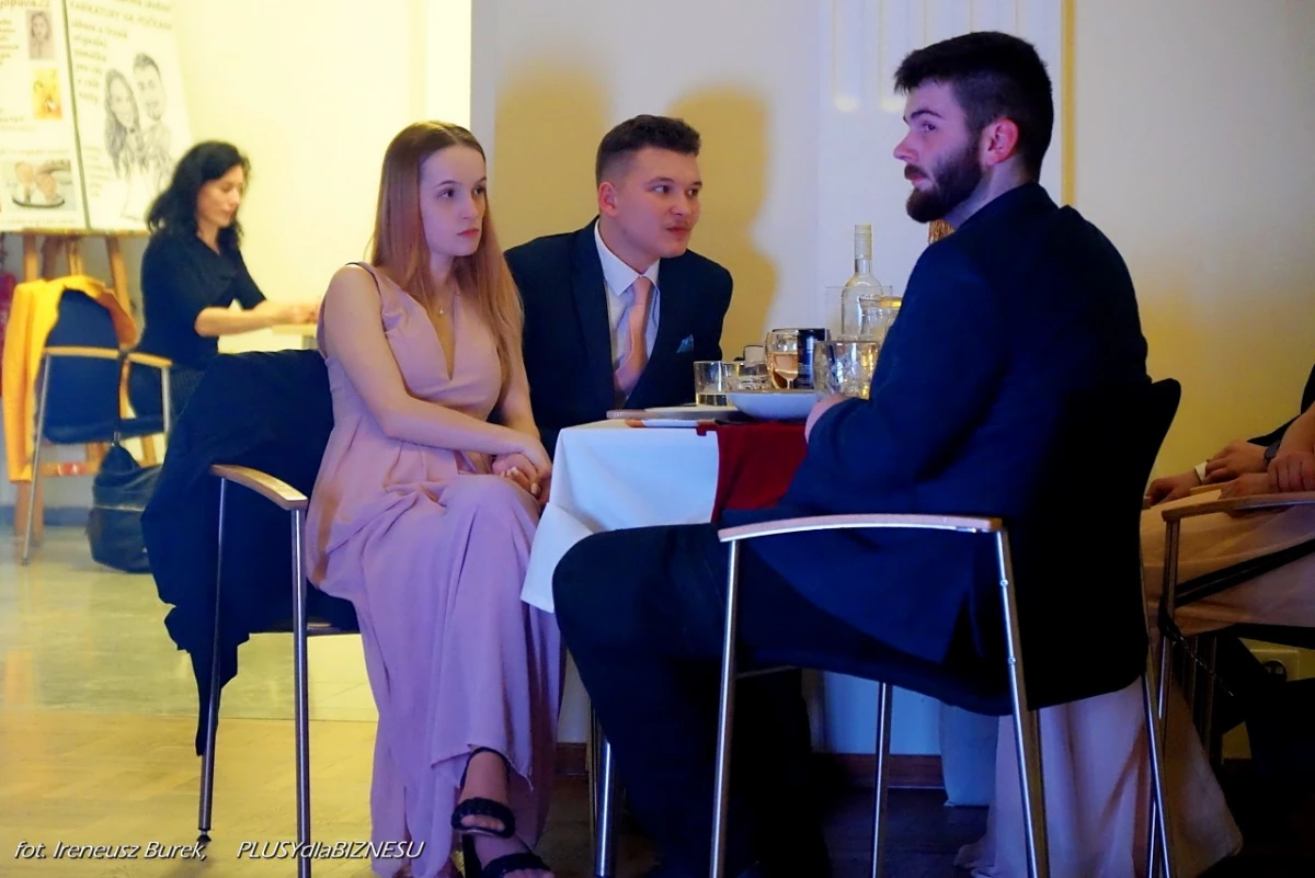 Integracyjny bal karnawałowy Izby Gospodarczej w Opawie  — 22