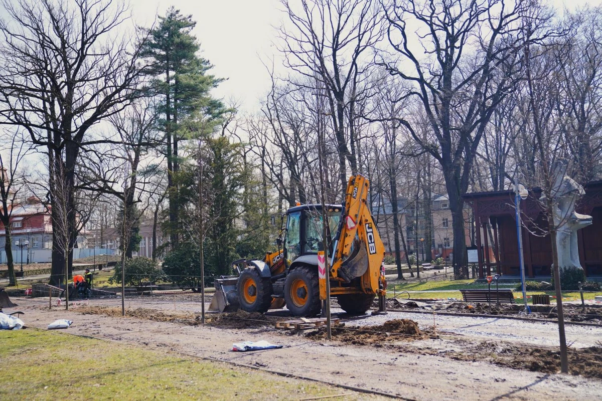 Park Zdrojowy w Jastrzębiu-Zdroju z nową aleją lipową — 6
