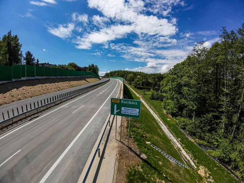 Nowy odcinek drogi regionalnej w Rybniku gotowy — 2