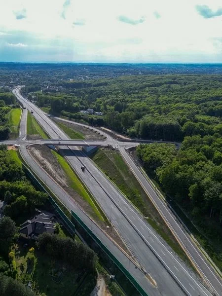 Nowy odcinek drogi regionalnej w Rybniku gotowy — 7